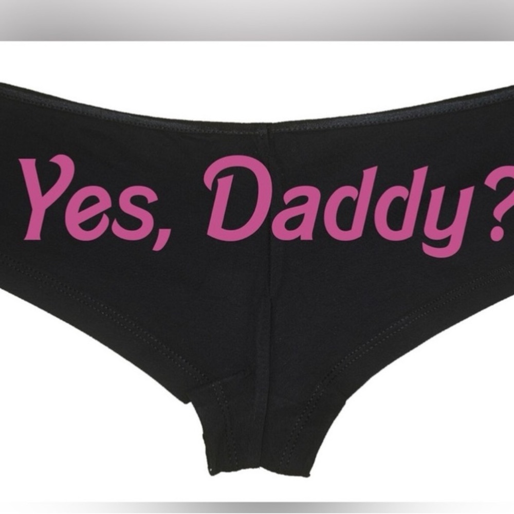 Black “Yes Daddy?” Graphic Booty Short Panties Low Rise - Picture 2 of 2